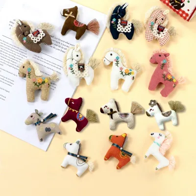 New Korean-style Children's Unisex Pony DIY Fabric-Wrapped Polyester Brooch