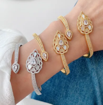 Leaf Heart Opening Bracelet European Wrist Accessory High End Fashion Jewelry Bracelets Bangles Bling Jewelry for Women