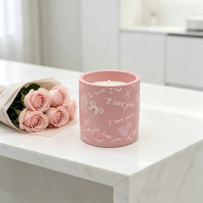 Romantic Letter Pattern Ceramic Cup Scented Candle Valentines Day Fragrance Candle for Wedding Anniversary Gift Home Decor