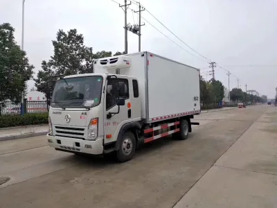 New FAW Mini Box Freezer Truck, Manual Diesel, Euro VI, 2.0L Engine, for Meat Transportation