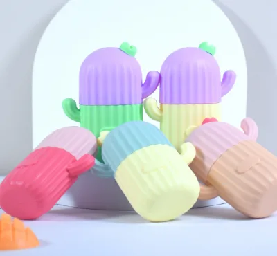 Wholesale Eco-Friendly Cute Cool Silicone Cube Face Massager Ice Mold Safe Food Grade for Beauty Skin Care and Ice Cream Making