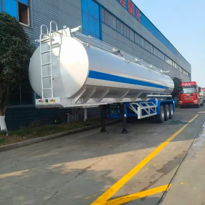 50 Cubic Meter Stainless Steel Light-duty Oil Tanker Trailer, Suitable for Long-distance Transportation. Factory Direct Sales.