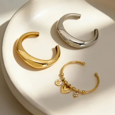 C Shaped Beveled Opening Bangle for Women Unique Design High Polished Zircon Flower and Heart Bangle