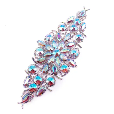Popular Styles Handmade Bridal Crystal Appliques Diamond Rhinestone Patch for Dress Crafting