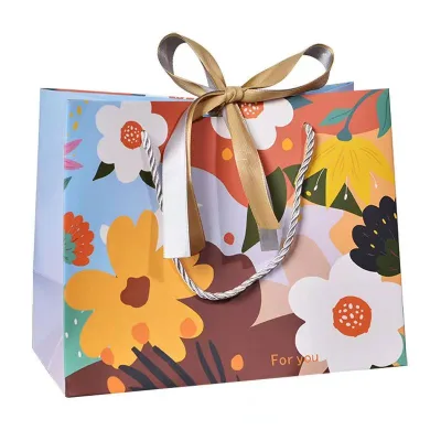 Can be customized paper products shop shopping bags business gifts exquisite packaging paper bags