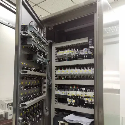 Low Voltage Distribution Panel Electrical Power Distribution Panel Solar Panels Manufacturer