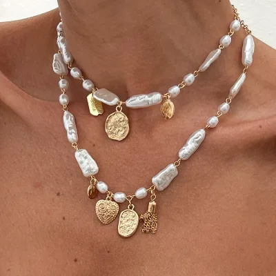Design Sense Unique Pearl Cross Necklace Heart-shaped Metal Jewelry Gold Plated Necklace