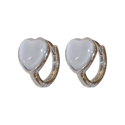 Romantic Heart-shaped Cat-eye Earrings - a Versatile and Exquisite Accessory That Enhances Your Temperament