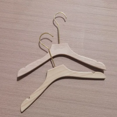 New Arrival Custom Logo Flexible Wood-Grain ABS Plastic Hangers for Wardrobe Clothing Organization for Adults and Kids