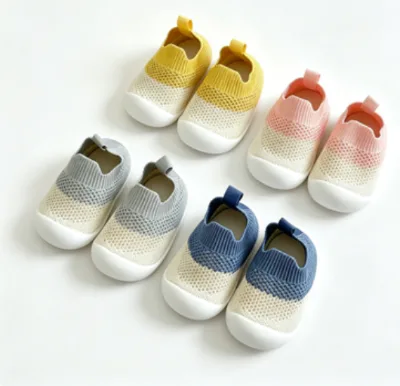 Light t Slip-On Sneakers Breathable Mesh Upper Soft Rubber Sole Lightweight Casual Footwear Wholesale