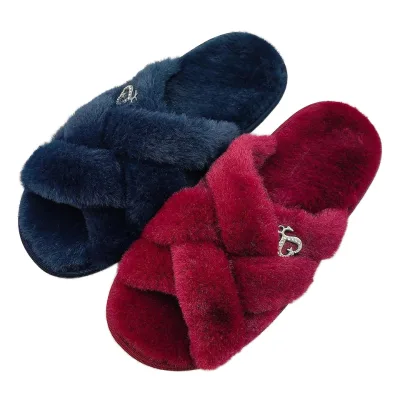 2025 New Design Fashion Luxury Ladies Bedroom Cross Fluffy Slippers with Heart Accessories for Women Spring Autumn Winter