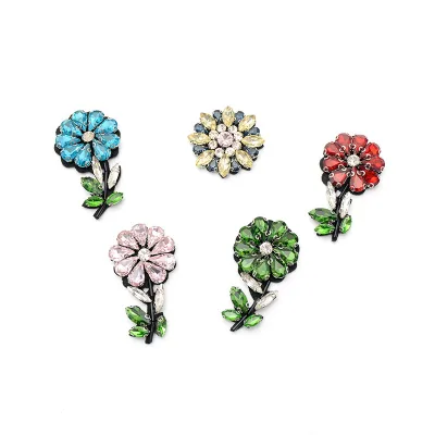 Custom Crystal Stones Patches Handcraft Embroidery 3D Rhinestone Flower Designs Beaded Patches Decoration