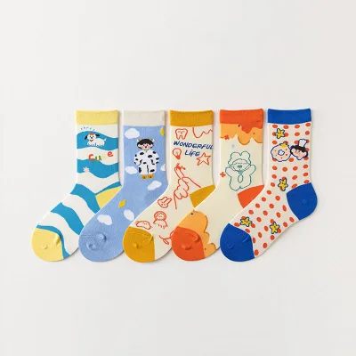 Custom Bulk Wholesale Weeks Gaming Anime Animal Pattern Print Embroidered Jacquard Cotton Fabric Knit Unisex Socks Suppliers
