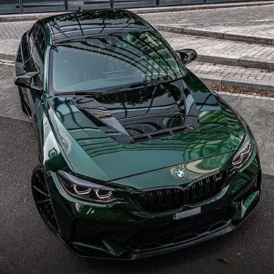 Wholesale Emerald Green Full Body 7.5mil Thick PVC Roll Film Self-Adhesive Vehicle Wrap Color Changing & Anti-Scratch Function