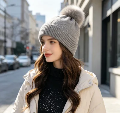 Customized Outdoor Winter Slouchy Shiny Rhinestone Single Layer Soft Thin Warm Knit Beanie Hat 100% Acrylic