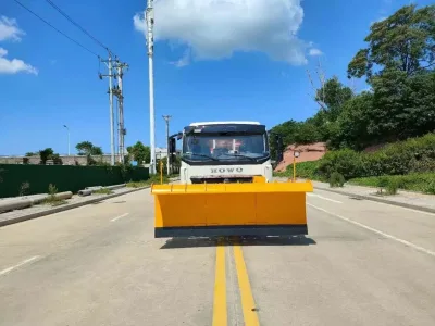 OEM Heavy Duty Snow Blade Skid Steer Tractor Attachment Hydraulic Snow Pusher Shovel for Winter Driveway Street Snow Removal