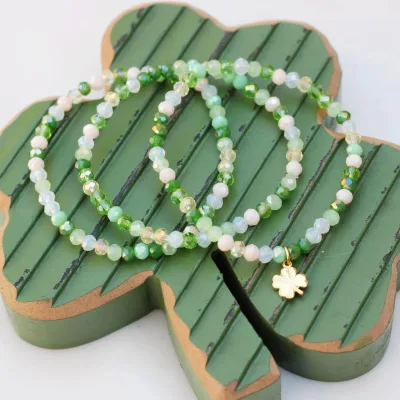 2025 Wholesale Dainty Green Shamrock Bead Bracelets Multicolor Beads Fashion Handmade Uniquely Charm Jewelry Gifts for Women