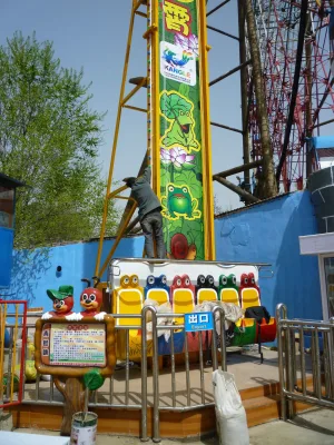 Cartoon Frog Vertical Jump Ride with Music and LED Lights for Amusement Park Business Frog Hopper Ride