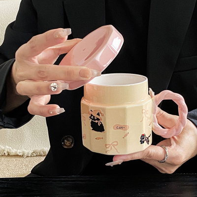 Ceramic Cup with Lid Mug for Home Women Office Water Cup Gift Box Couple Coffee Breakfast Milk Cup Present Modern Design