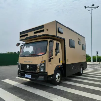 Hot-selling in Middle East Howo Automatic Transmission Light Truck Motorhome at Very Cheap Price with Large Room for Family Trip