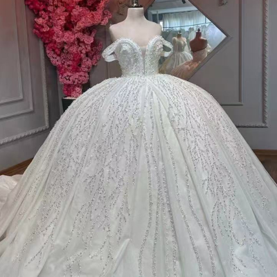 2026 Luxury Beaded Strap White Ball Gown Pleated Lace Wedding Dress Bridal Gown