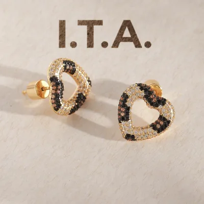 Leopard-print Heart Stud Earrings Womens Snake-pattern Ear Cuffs Gold-plated Hoops Exaggerated Statement Piece Full diamond
