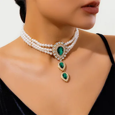 Fashion Imitated Pearl Necklace Elegant Crystal Necklace Green Water Drop Choker for Women Girls Wedding Jewelry Accessories