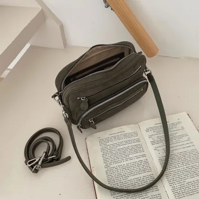 Niche Below 20 Litre Cowhide Messenger Bag Multi Pocket Matte Leather Vintage Crossbody Bag Underarm Camera Bag