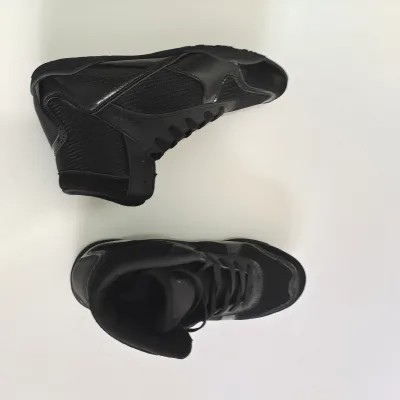 Professional Wrestling Shoes for Gym and Boxing Soft Non-Slip Design for Summer and Winter Sports