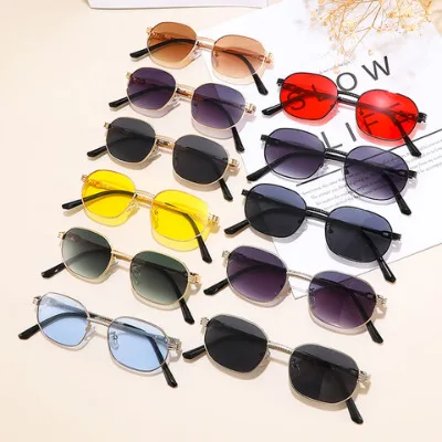 UV400 Protected Retro Metal Sunglasses with Gradient Lens for Women and Men, 2024 Fashion Small Box Style