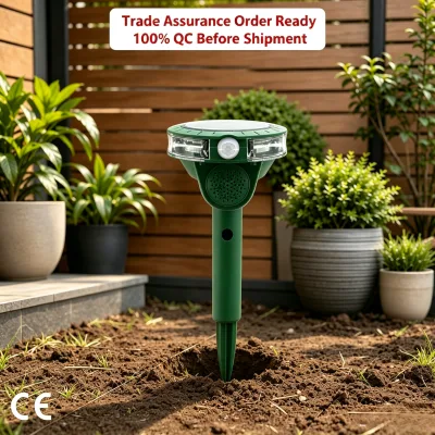 Ready to Ship Waterproof Smart Ultrasonic Solar Animal Repeller with PIR Motion Sensor and LED Flashing Light for Outdoor Garden