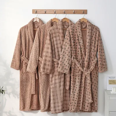 New Arrival Printed Coral Fleece Bathrobe Long Highly Absorbent for Bathing Hotels Home Use Beauty Salons Loungewear Made China