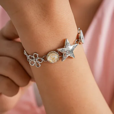 Flower, Star, Heart-shaped Bracelet - Exquisite, Unique, and Stylish Cold-Wind Style Bracelet