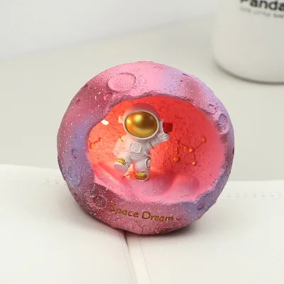 Creative Astronaut Small Night Female Children's Eye protection Bedroom Bedside Lamp Astronaut Sleeping Lamp Gift Room Deco