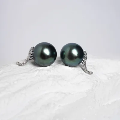 Genuine Tahitian Black Pearl Stud Earrings 18K Solid Gold Pt950 Setting High Luster Peacock Green Saltwater Pearl Fine Jewelry