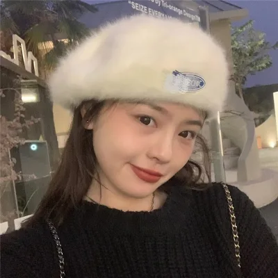 Custom Soft Fuzzy Ladies Boina Autumn Winter Fashionable Fur Beret With Low MOQ for Party or Casual Wear
