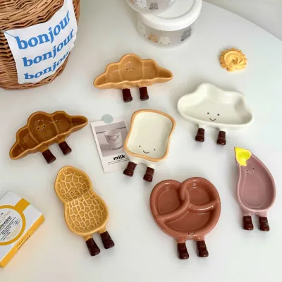 Ins Style Cute Bread Porcelain Underglaze Color Small Flavor Seasoning Soy Sauce Vinegar Dip Dish Cartoon Design Japanese Style