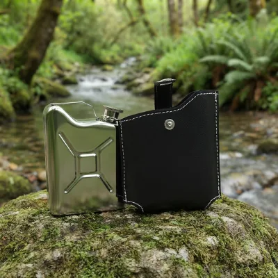 Fashionable 5oz Jerry Can Stainless Steel Hip Flask with Leather Pouch for Whiskey, Vodka