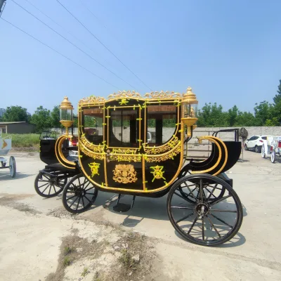European Style Electric Carriage with 4 Wheels for Sightseeing and Weddings Special Transportation