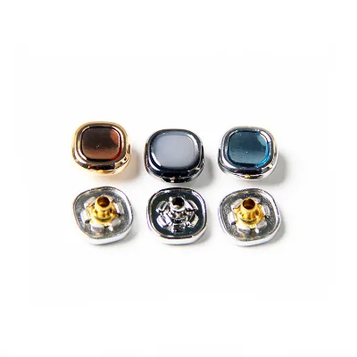 2020 Wholesale New Design Fashion ECO-Friendly  Custom Square Shape Metal Rhinestone Crystal Snap Button for Garment
