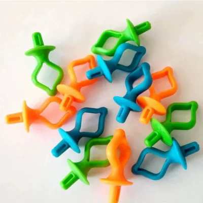 Stack Bobbins on Spool Tops Silicone Bobbin Holder for Thread Spools