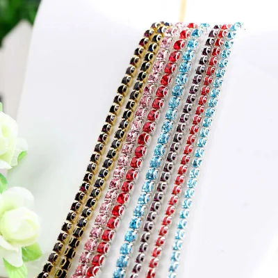 Shinning Silver Coating Claw Rhinestone Cup Chain Clothing Accessory
