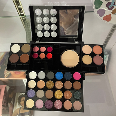 Popular Makeup and Cosmetics Online Cheap Selling New Makeup at Wholesale Low MOQ Beautiful Girls Makeup Set