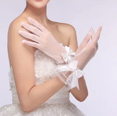 Romantic Simple Style Lace White Bridal Gloves for Wedding Party