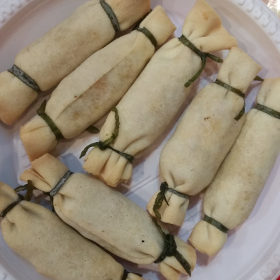 Pillow Spring Roll