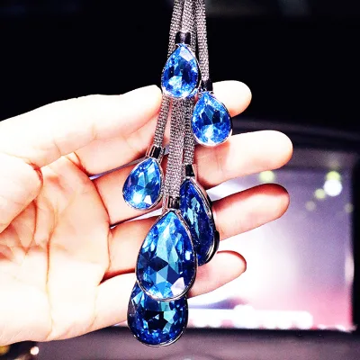 2024 Women's Glitter Crystal Bling Car Keychain with Rhinestone Ring Strap Suncatcher Decorative Accessories for Key