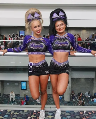 Low Moq Wholesale Sparkle Cheerleading Uniforms for Girls Long Sleeves Black and Purple Sets