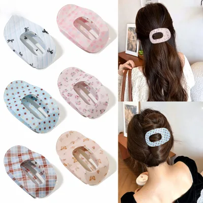 CLARMER PVC Printed Oval Hair Claw Premium Acrylic Updo Grip Shark Clip  Duckbill Hair Accessory for Women