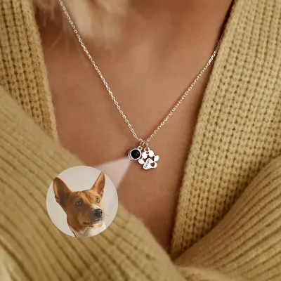 Personalized Stainless Steel Pet Memorial Necklace Projection Engraved Name Cat Paw Heart-Shaped Pendant Pet's Memory Jewelry