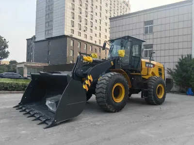 Micro Pressurized Cab Wheel Loader 5.5 Ton Air Conditioning Easy Maintenance Design